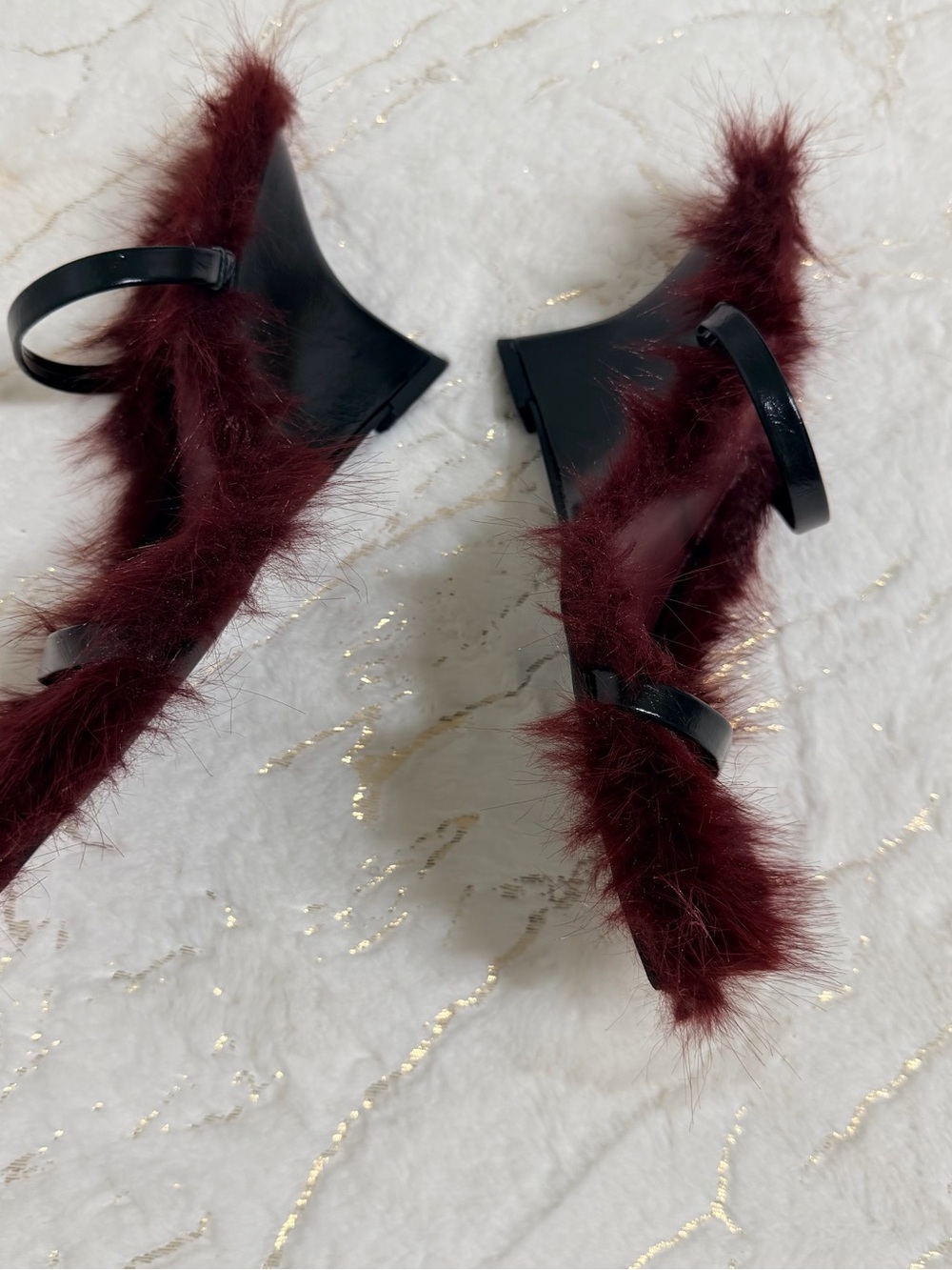 Scoop Burgundy Faux-Fur Slide Sandals with Black Straps - Picture 2 of 6